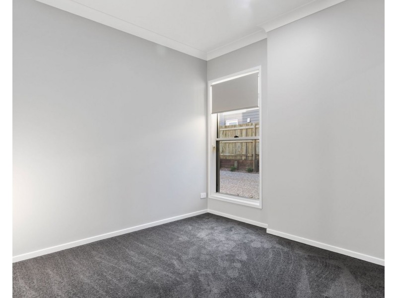 14 Heather Street, Kearneys Spring QLD 4350