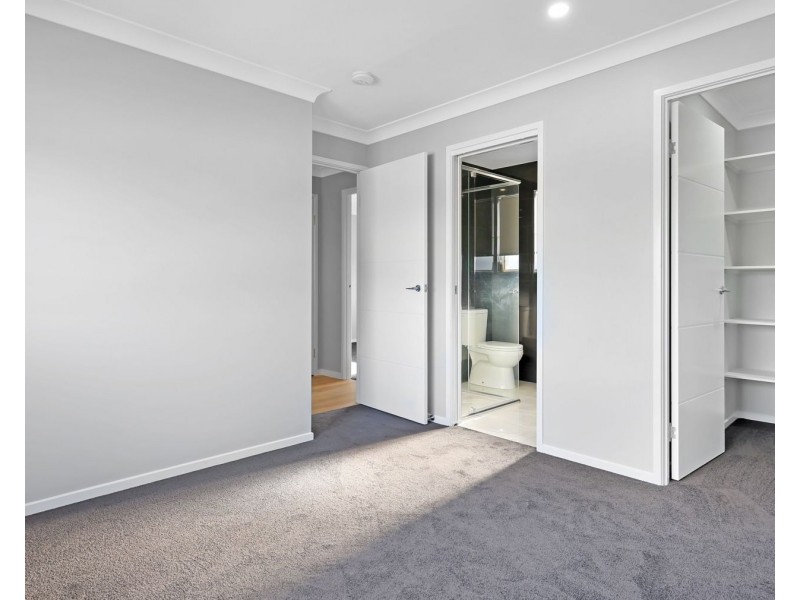 14 Heather Street, Kearneys Spring QLD 4350
