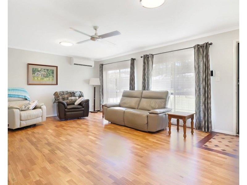 20 Isaac Street, Westbrook QLD 4350