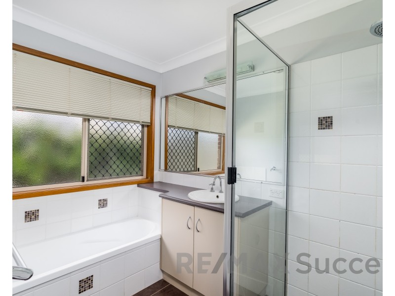 23 Schaefer Court, Westbrook QLD 4350