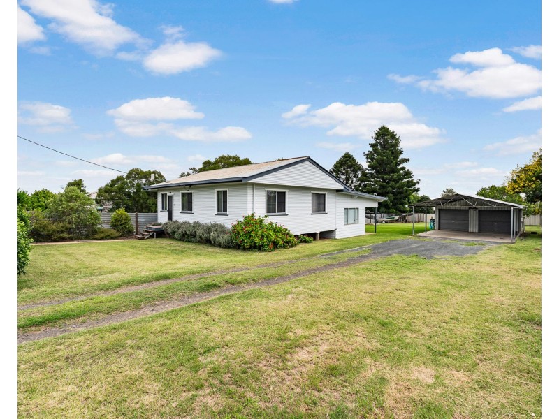 21 Daher Street, Goombungee QLD 4354