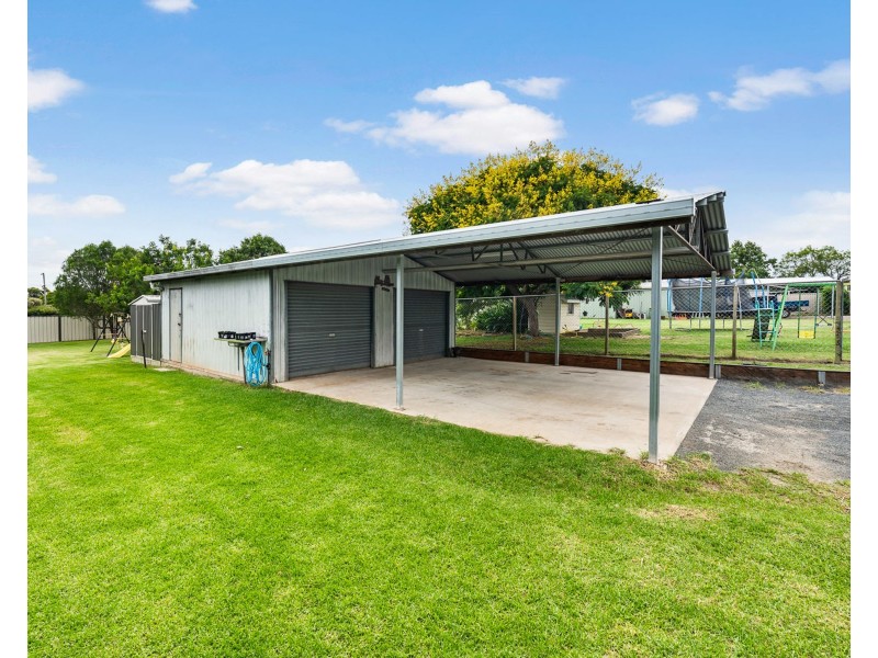 21 Daher Street, Goombungee QLD 4354