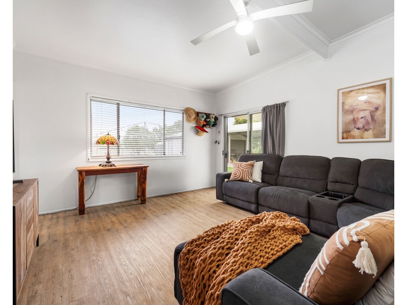 21 Daher Street, Goombungee QLD 4354