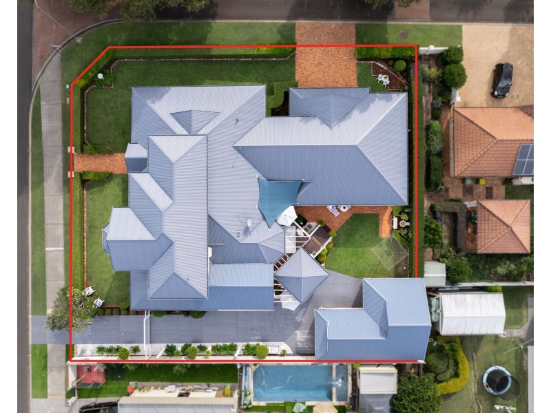 1 Spring Garden Court, Middle Ridge QLD 4350