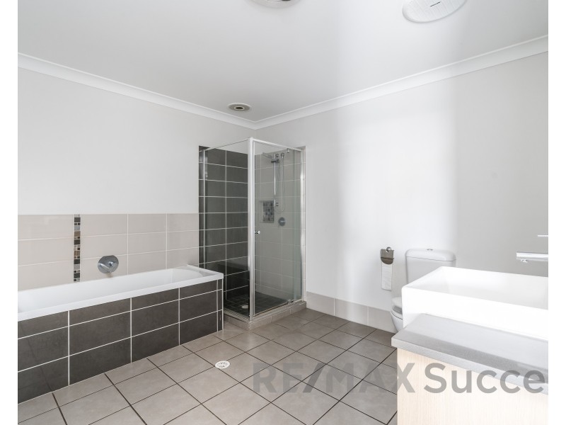 1/8 Link Street, North Toowoomba QLD 4350