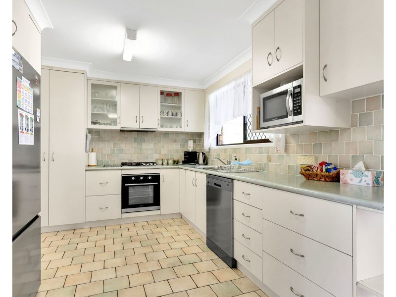 12 Jennifer Crescent, Darling Heights QLD 4350