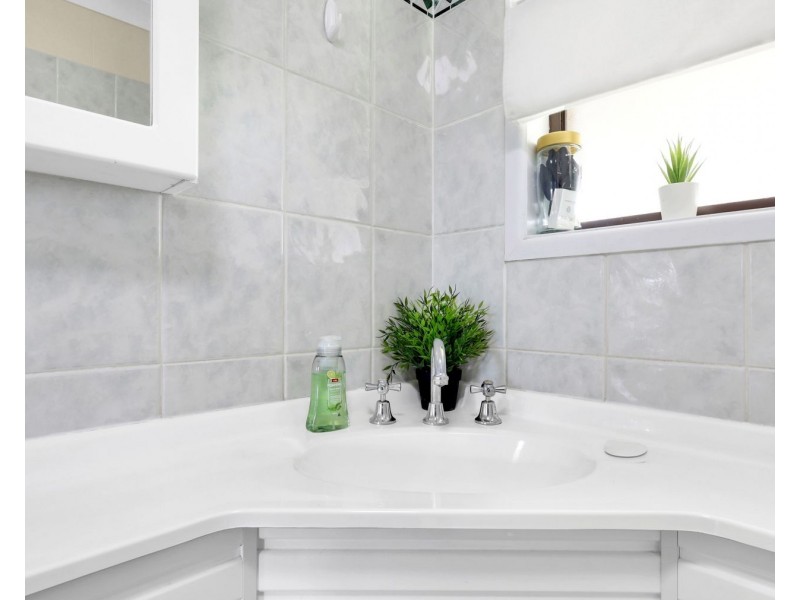 12 Jennifer Crescent, Darling Heights QLD 4350