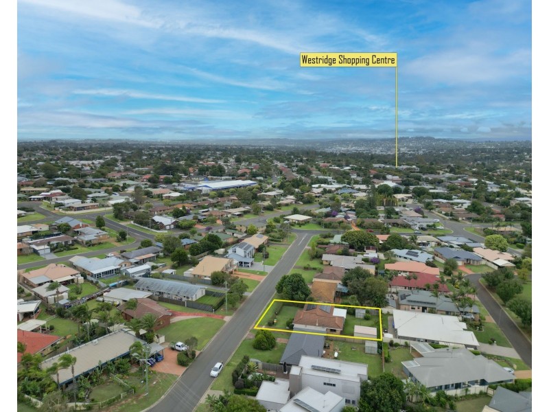 12 Jennifer Crescent, Darling Heights QLD 4350