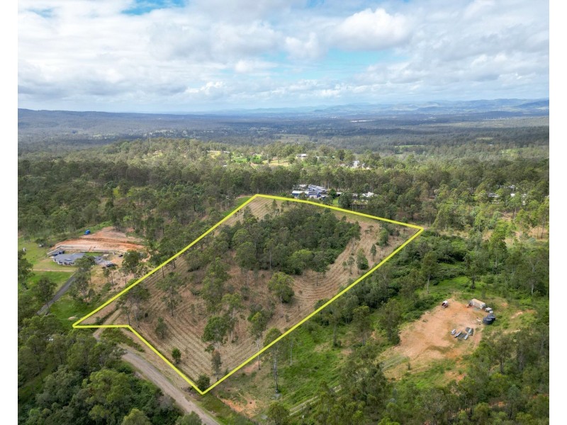 115 Green Gully Road, Upper Lockyer QLD 4352