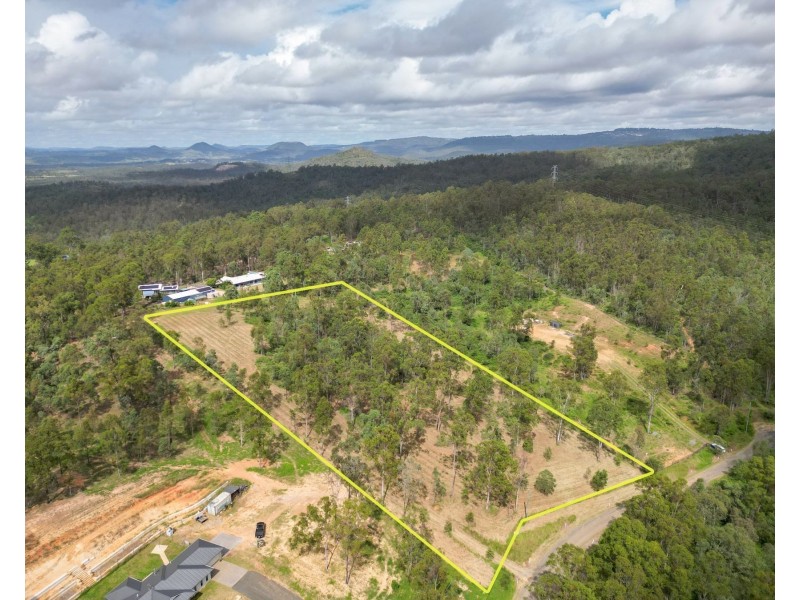 115 Green Gully Road, Upper Lockyer QLD 4352