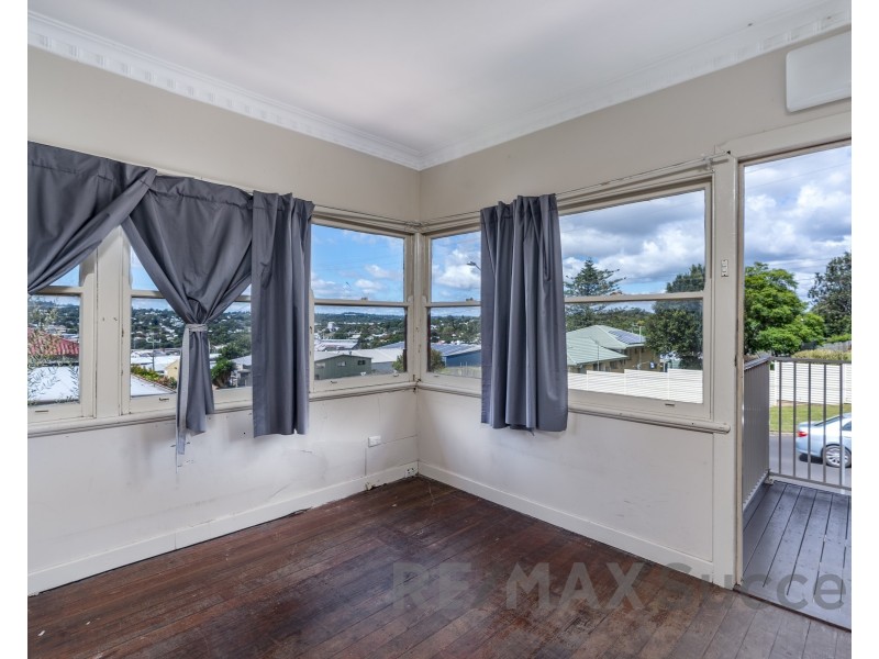 2/161 North Street, Rockville QLD 4350
