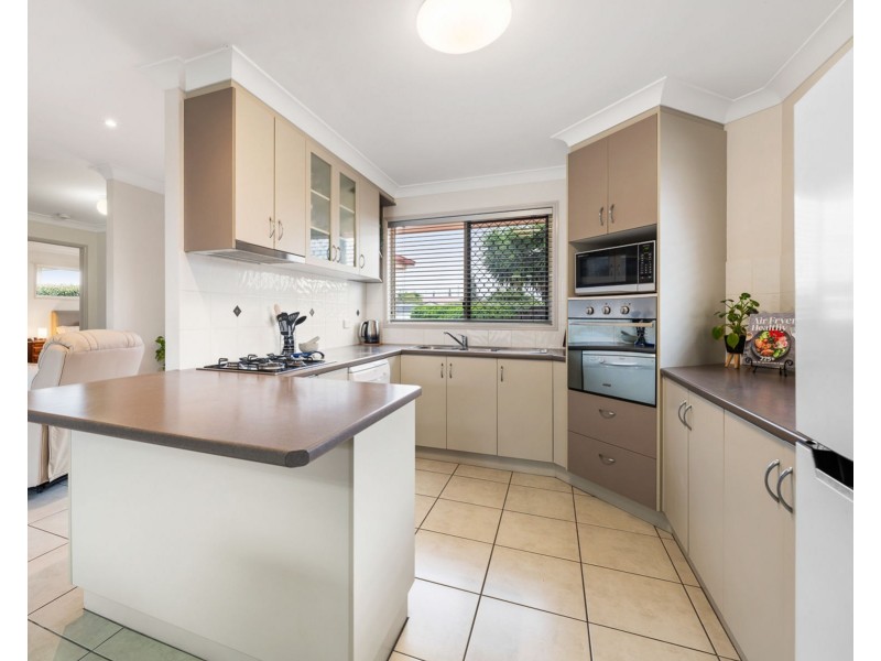 1/1 Meagan Close, Kearneys Spring QLD 4350