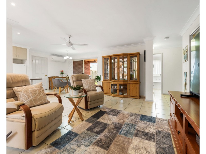 1/1 Meagan Close, Kearneys Spring QLD 4350