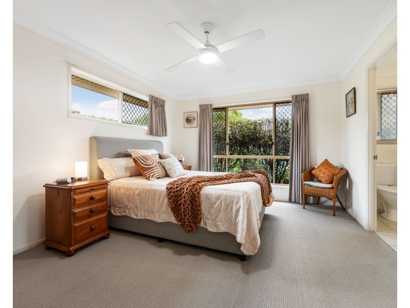 1/1 Meagan Close, Kearneys Spring QLD 4350