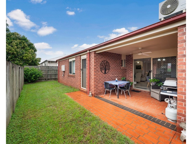 1/1 Meagan Close, Kearneys Spring QLD 4350