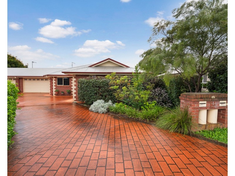 1/1 Meagan Close, Kearneys Spring QLD 4350