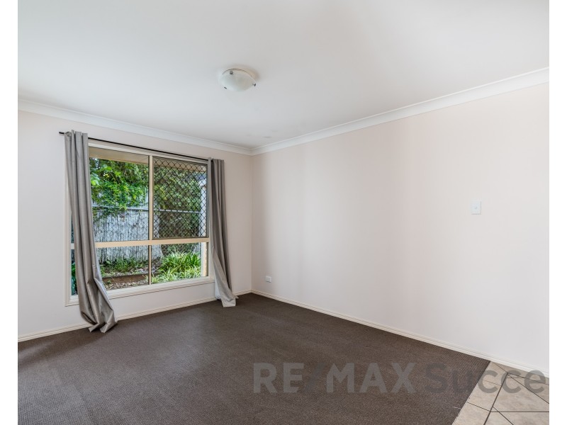 14B Barry Street, Mount Lofty QLD 4350