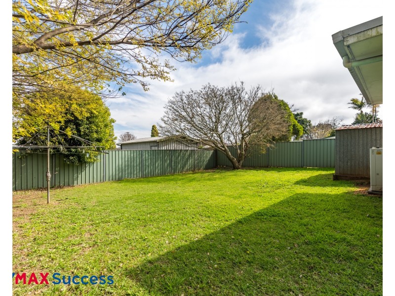 379 Hume Street, Kearneys Spring QLD 4350