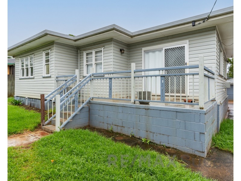 9 Dodd Street, Newtown QLD 4350