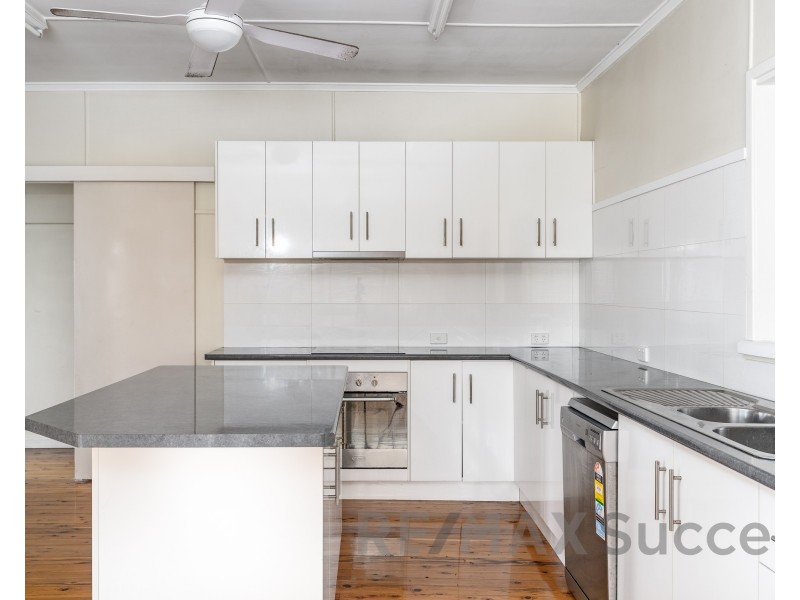 9 Dodd Street, Newtown QLD 4350