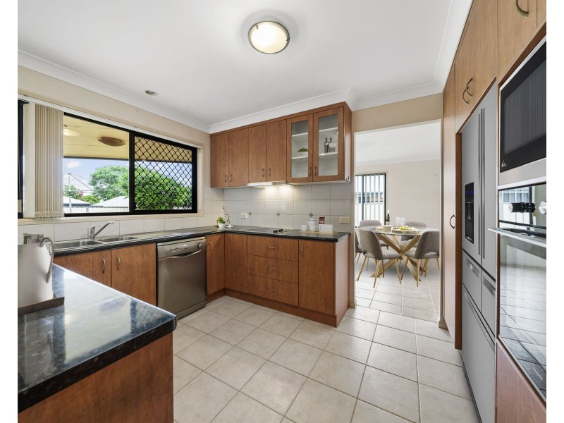 529 Hume Street, Kearneys Spring QLD 4350