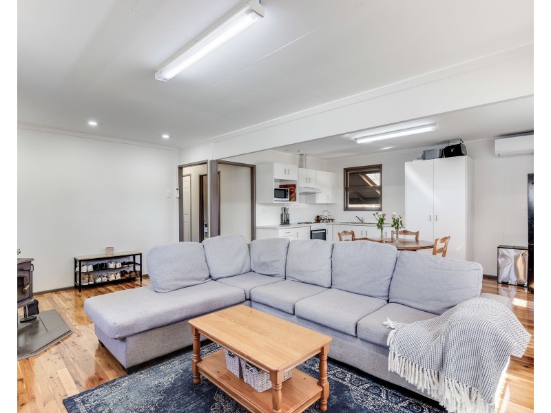 46A Wallace Street, Newtown QLD 4350