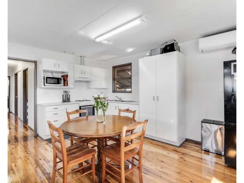 46A Wallace Street, Newtown QLD 4350