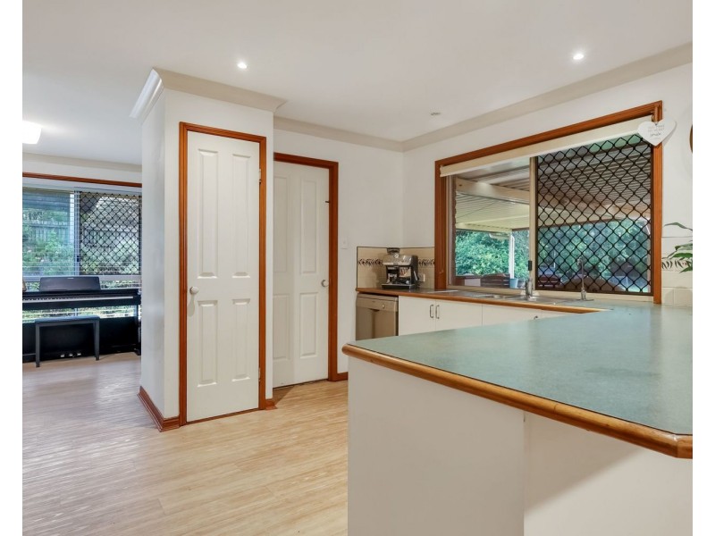 15 De Gruchy Court, Highfields QLD 4352