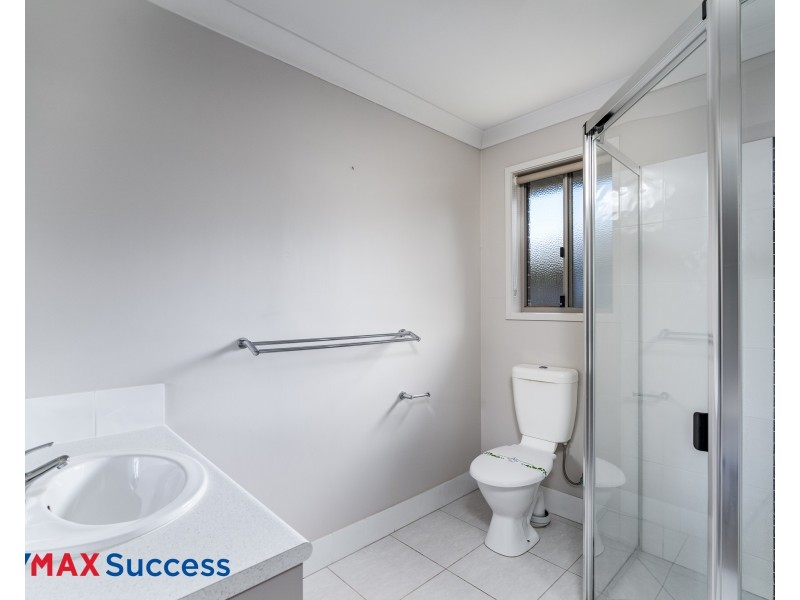 11 Balaroo Drive, Glenvale QLD 4350