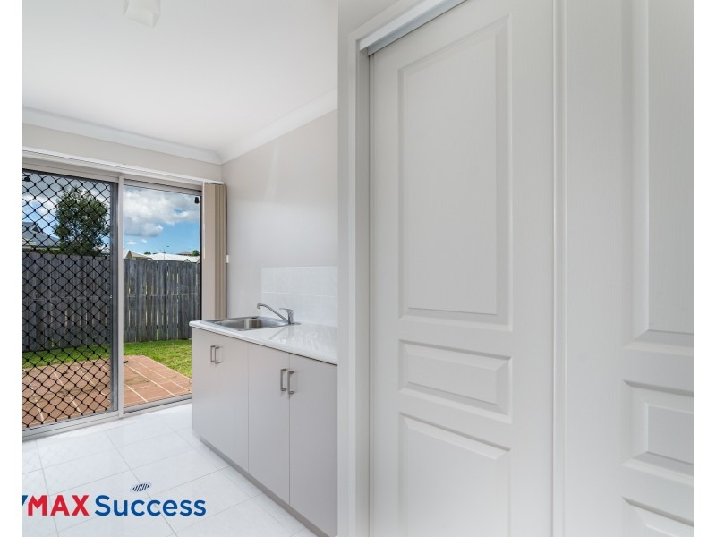 11 Balaroo Drive, Glenvale QLD 4350