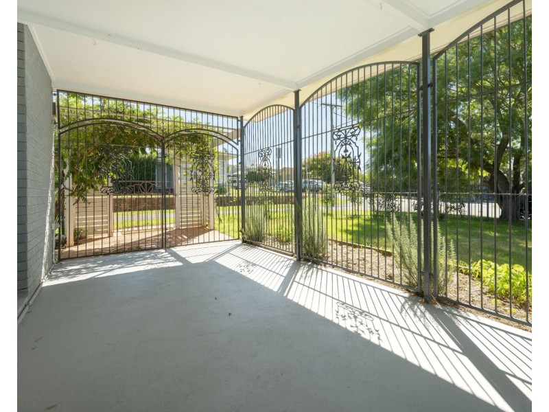 2a Park Lane, Toowoomba City QLD 4350