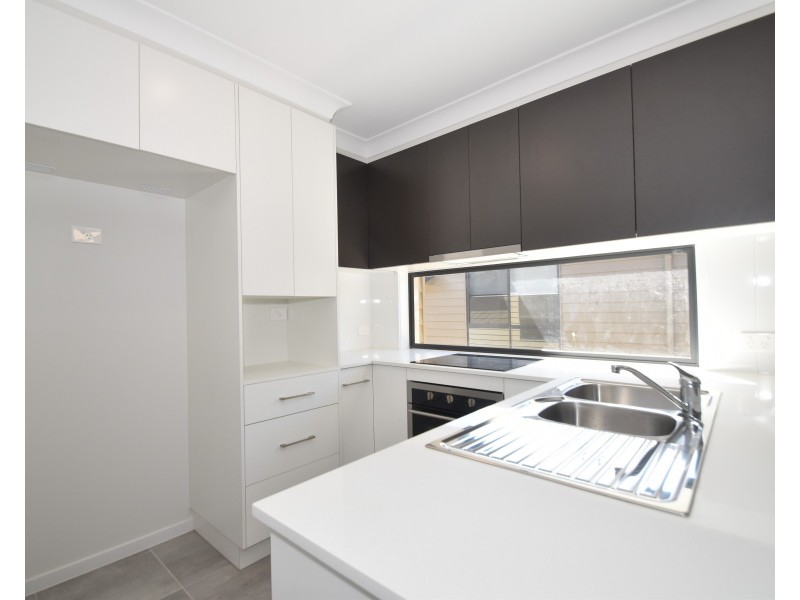 7/28 Ellis Street, Newtown QLD 4350