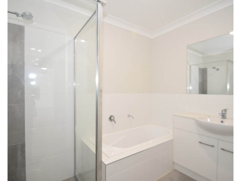 7/28 Ellis Street, Newtown QLD 4350