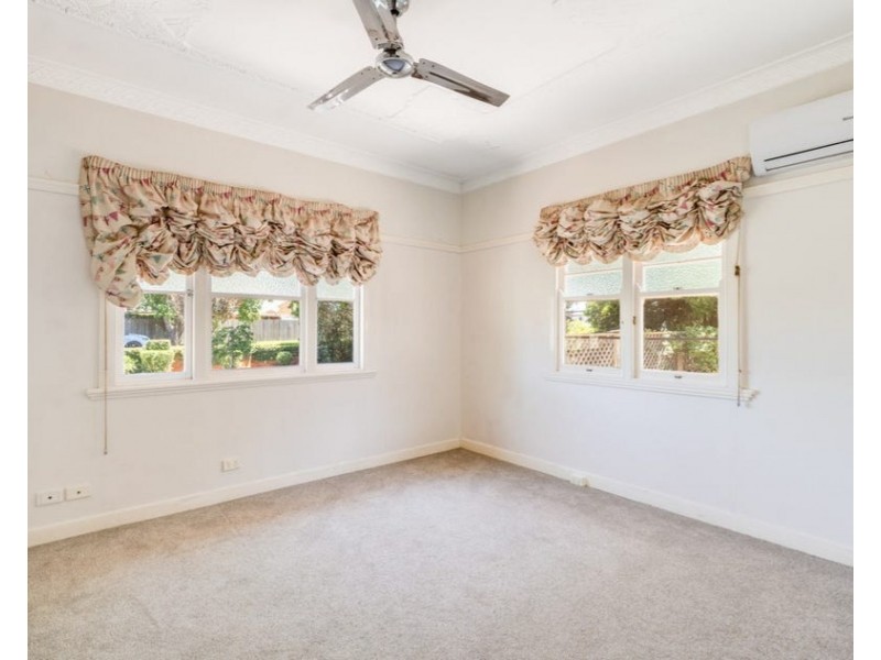 447 Stenner Street, Harristown QLD 4350