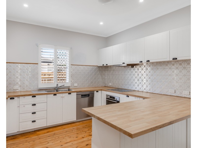 38 Monash Street, Newtown QLD 4350
