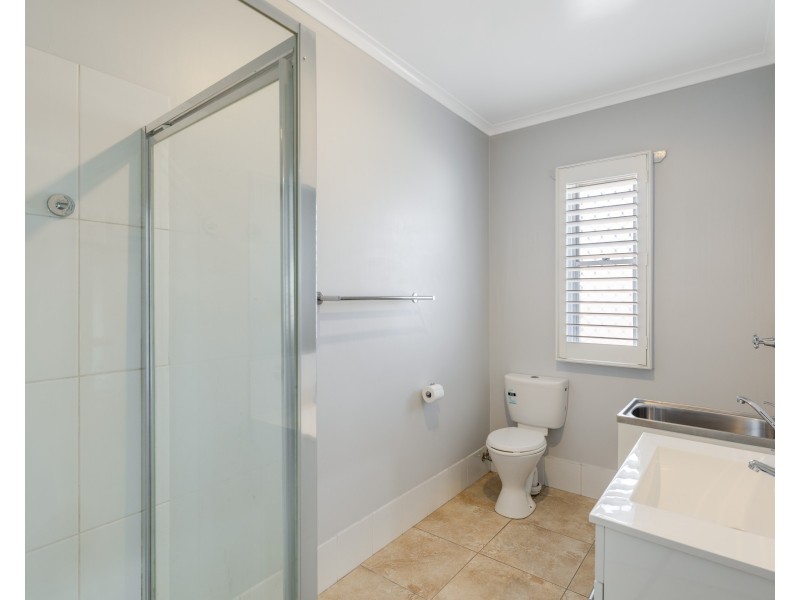 38 Monash Street, Newtown QLD 4350