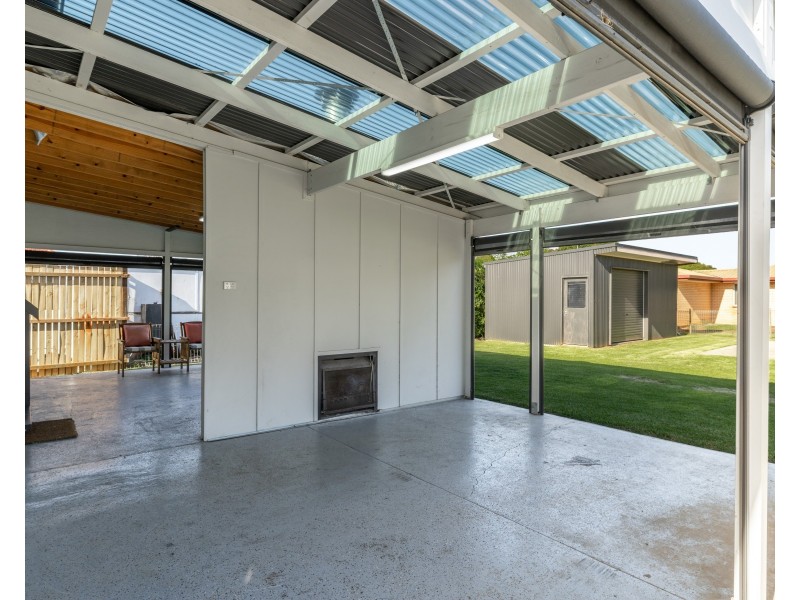 38 Monash Street, Newtown QLD 4350