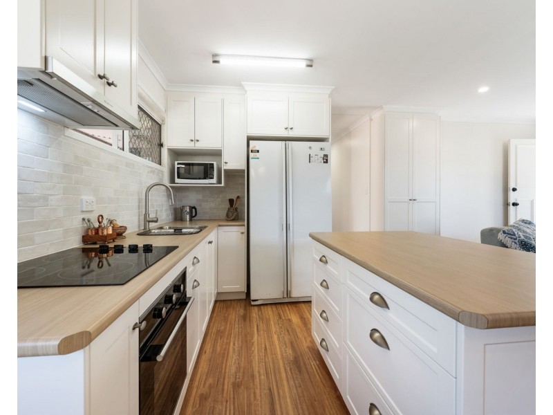 13 Petersens Road, Kingsthorpe QLD 4400