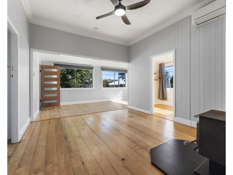 10 Bothwell Street, Newtown QLD 4350