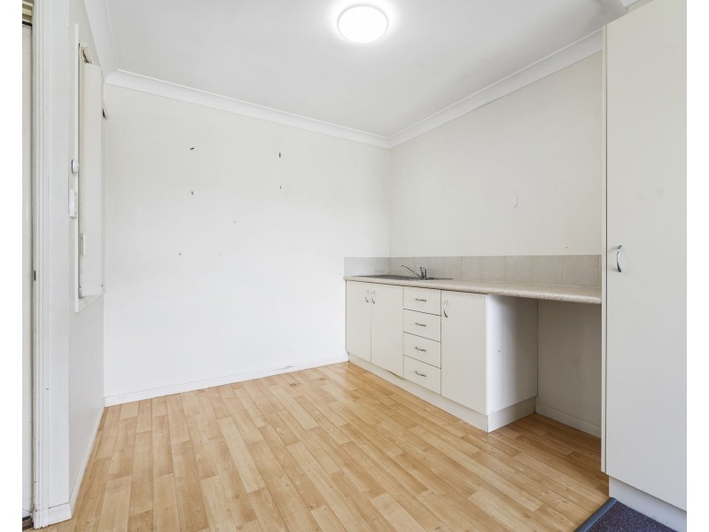 3/306-310 James Street, Harristown QLD 4350