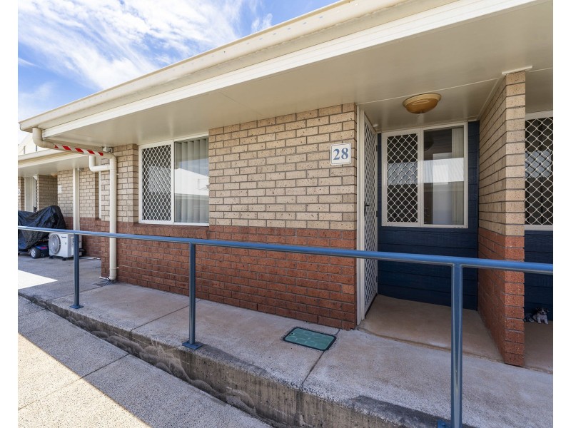 5/306-310 James Street, Harristown QLD 4350