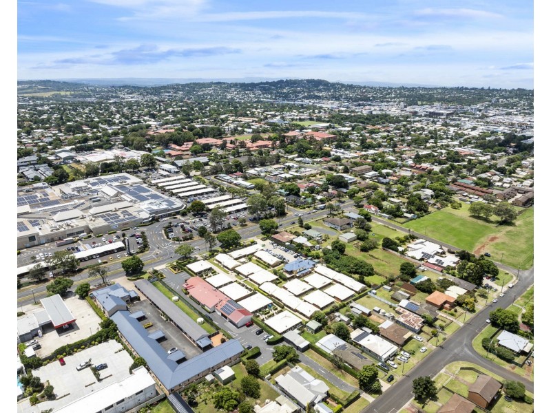 5/306-310 James Street, Harristown QLD 4350