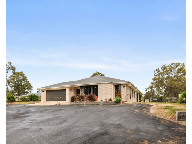 1 Horton Place, Regency Downs QLD 4341