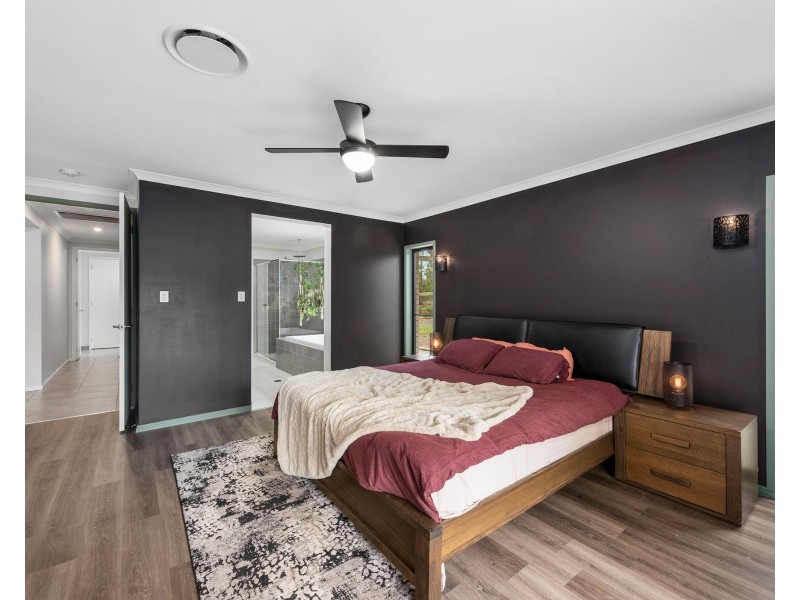 1 Horton Place, Regency Downs QLD 4341