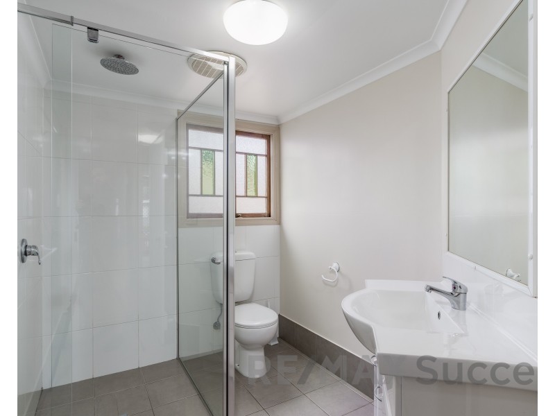 1 Glasgow Street, North Toowoomba QLD 4350