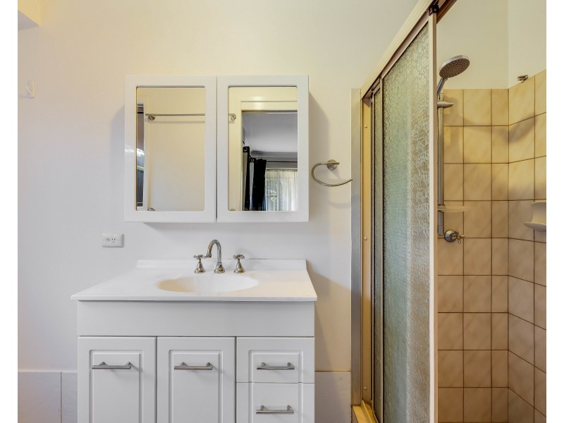 28 Banksia Street, Newtown QLD 4350