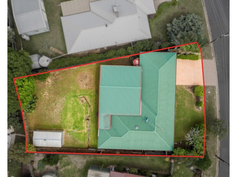 28 Banksia Street, Newtown QLD 4350