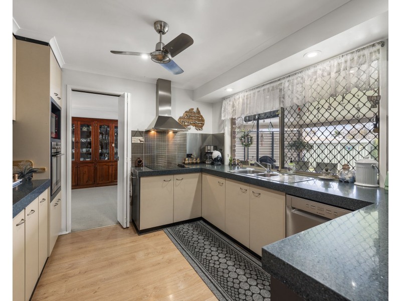 350 West Street, Kearneys Spring QLD 4350