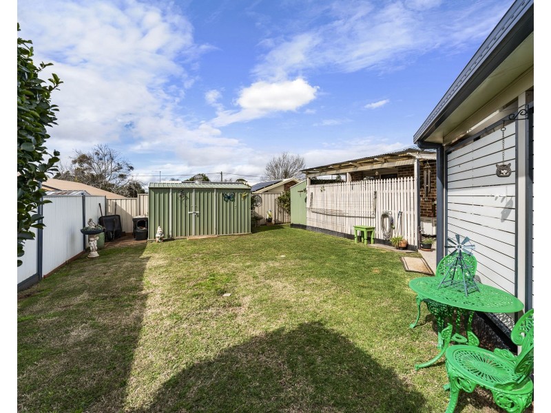 350 West Street, Kearneys Spring QLD 4350
