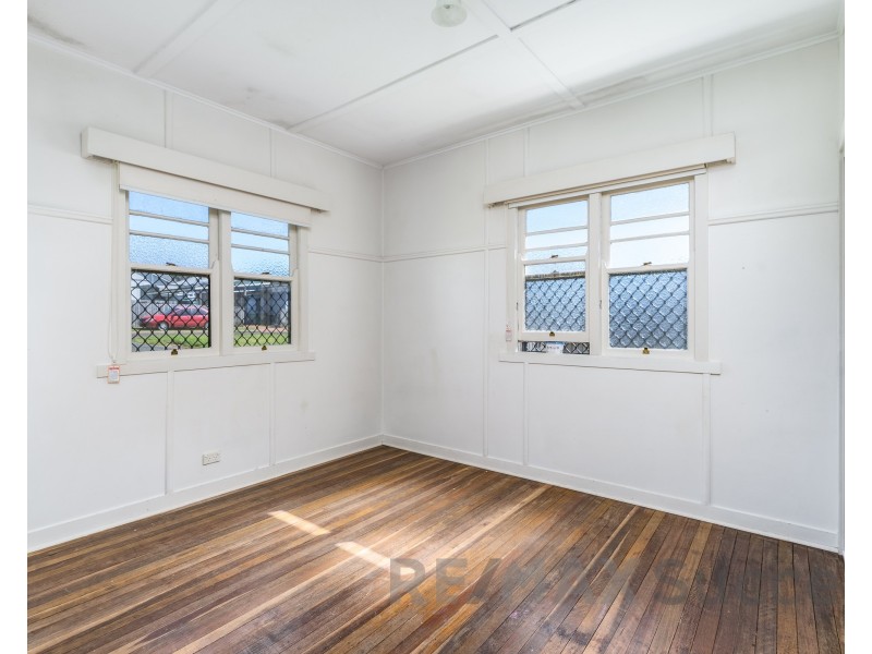 4 Short Street, South Toowoomba QLD 4350